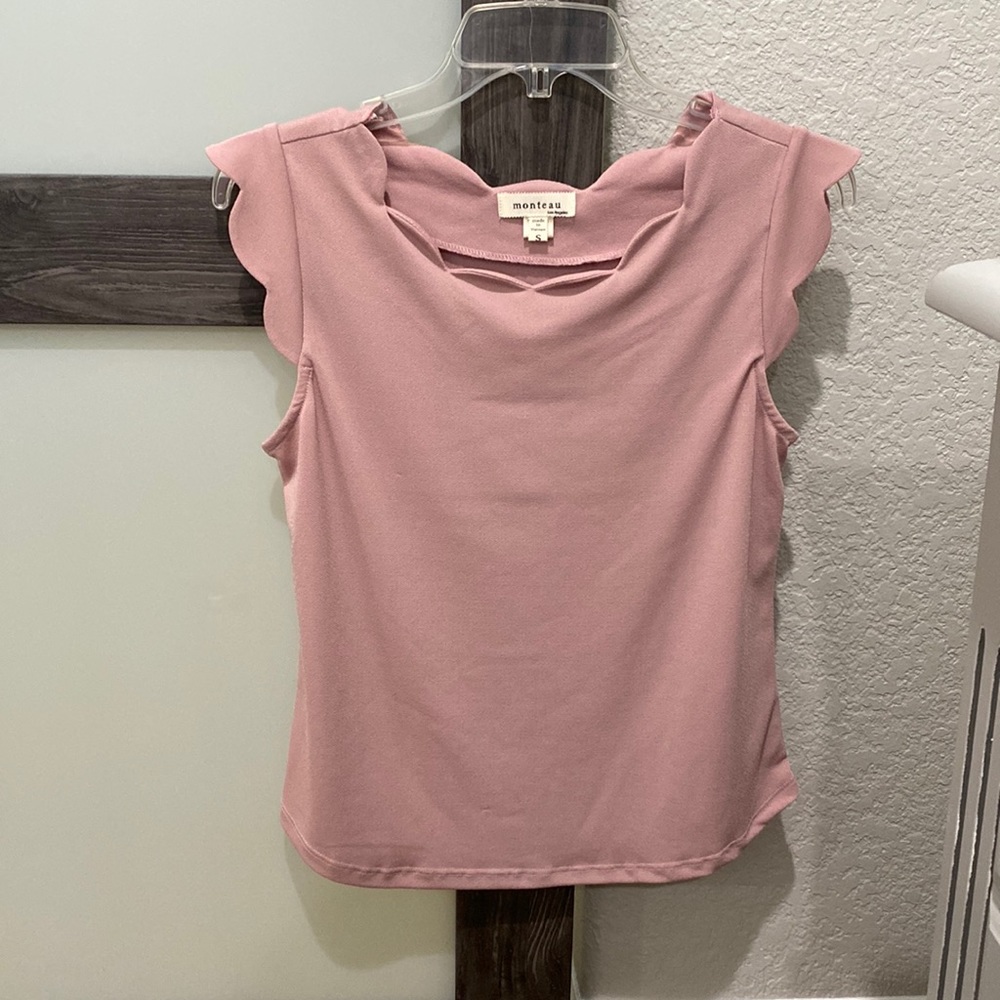 Beautiful sleeveless top small